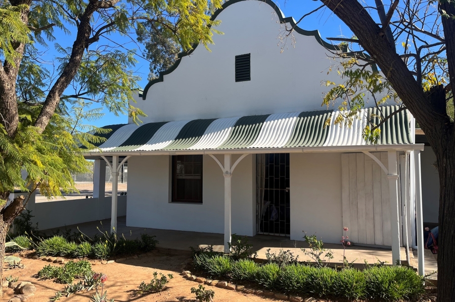 4 Bedroom Property for Sale in Steytlerville Eastern Cape